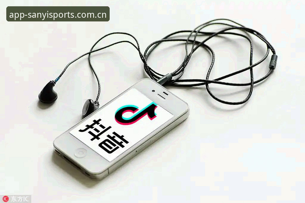 三亿体育客户端下载手机版 vs 三亿体育官网入口：哪个才是解锁赛事娱乐的新钥匙？